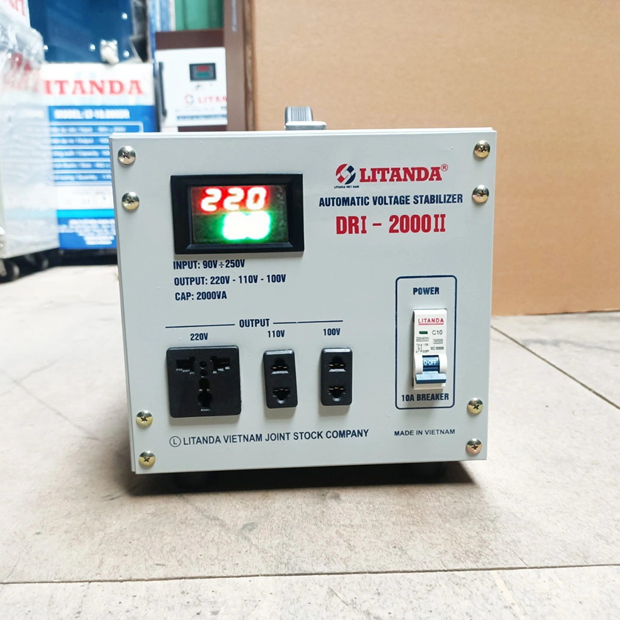 Máy ổn áp Litanda 2KVA dải 90V là dòng ổn áp công suất nhỏ. Sản phẩm hiện chỉ được sử dụng cho từng thiết bị điện riêng lẻ như: Điều hòa...