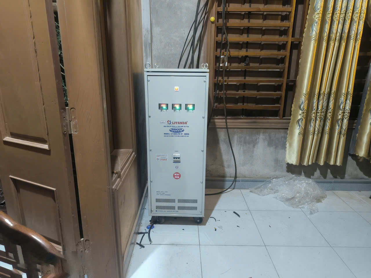 Máy biến áp cách ly 3 pha 30kVA thương hiệu Litanda hoạt động trơn tru