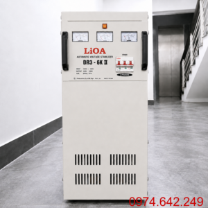 Ổn áp Lioa 3 pha 6KVA dải 160V chuyên dùng ổn định nguồn điện, bảo vệ an toàn cho các thiết bị điện 3 pha công suất nhỏ ở khu vực lưới điện có sự dao động.
