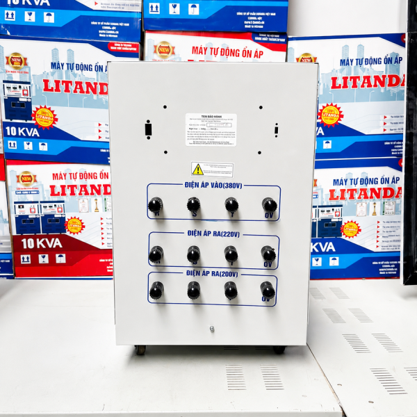 Máy biến áp Litanda 3 pha 15KVA chuyên dùng đổi nguồn điện, đáp ứng nhu cầu sử dụng cho các thiết bị điện 3 pha công suất vừa yêu cầu chuẩn điện áp.