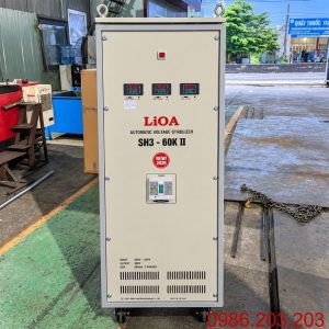 Máy ổn áp Lioa 60KVA 3 pha mã SH3-60K II là model có dải điện áp vào 260V-430V. Sản phẩm được sử dụng nhiều ở các công ty, nhà hàng...