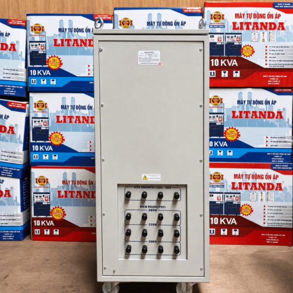 Ổn Áp 15KVA 3 Pha Dải 260V chuyên dùng cho khu vực điện 3 pha yếu, ổn định điện áp và bảo vệ các hệ thống máy móc, thiết bị công nghiệp quy mô vừa.
