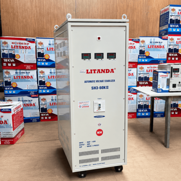 Ổn Áp 60KVA 3 Pha Dải 260V dùng cho hệ thống điện 3 pha. Thiết bị giúp ổn định nguồn điện liên tục và an toàn cho máy móc, thiết bị công nghiệp quy mô lớn.