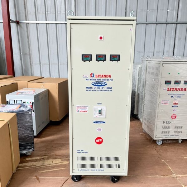 bien-ap-100kva-3-pha-day-dong-1 Biến áp 100kVA 3 pha chuyên dùng chuyển đổi điện áp công suất lớn, cấp nguồn điện an toàn, ổn định cho hệ thống máy móc và dây chuyền sản xuất nhà máy.