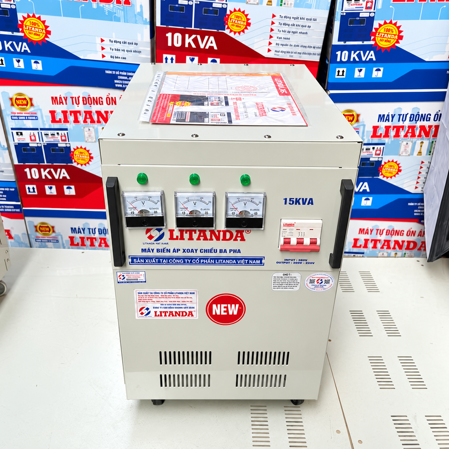 Máy biến áp 3 pha 15KVA chuyên dùng đổi nguồn điện, cung cấp nguồn điện 3 pha ổn định cho các hệ thống máy móc thiết bị công nghiệp.