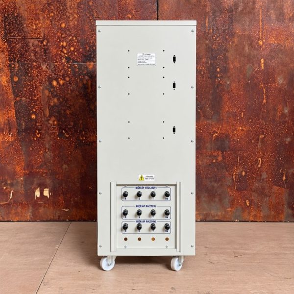bien-ap-30kva-3-pha-the-he-moi-3 Máy biến áp Litanda 30KVA 3 pha của công cổ phần Litanda Việt Nam được làm bằng 100% dây đồng nhập khẩu, chạy êm, chịu tải lớn, tiết kiệm điện, bảo…