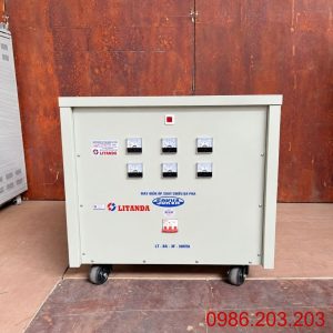Chức năng duy nhất của máy biến áp tự ngẫu Litanda 50KVA là đổi nguồn hạ áp 3 pha. Khi cấp đầu vào 380V/3F, đầu ra có thể lấy ra 220V/3F hoặc 200V/3F.