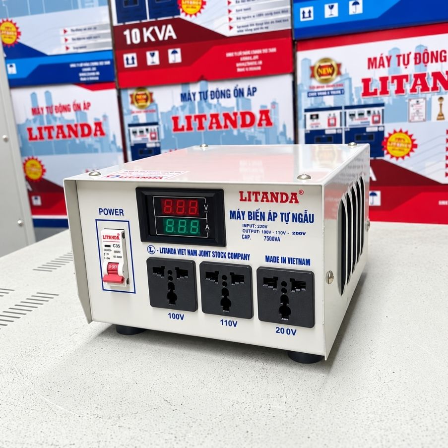 Biến áp 7.5kVA vào 220V ra 200V chuyên dùng đổi nguồn điện từ 220V sang 200V, cấp nguồn an toàn và ổn định cho các thiết bị và máy móc nhập khẩu.