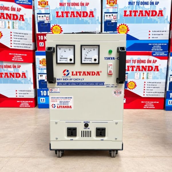 Biến áp cách ly 15kVA 1 pha chuyên dùng chuyển đổi điện áp 1 pha, chống giật và lọc nhiễu, cấp nguồn an toàn cho các thiết bị điện dân dụng và công nghiệp.