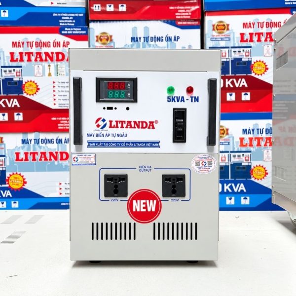 bien-ap-tu-ngau-5kva-1-3 Máy biến áp tự ngẫu 5kva 5kw 5000 1 pha hay còn gọi là bộ đổi nguồn 5KVA. Máy có chức năng đổi điện 220V ra 200V 120V 110V 100V.