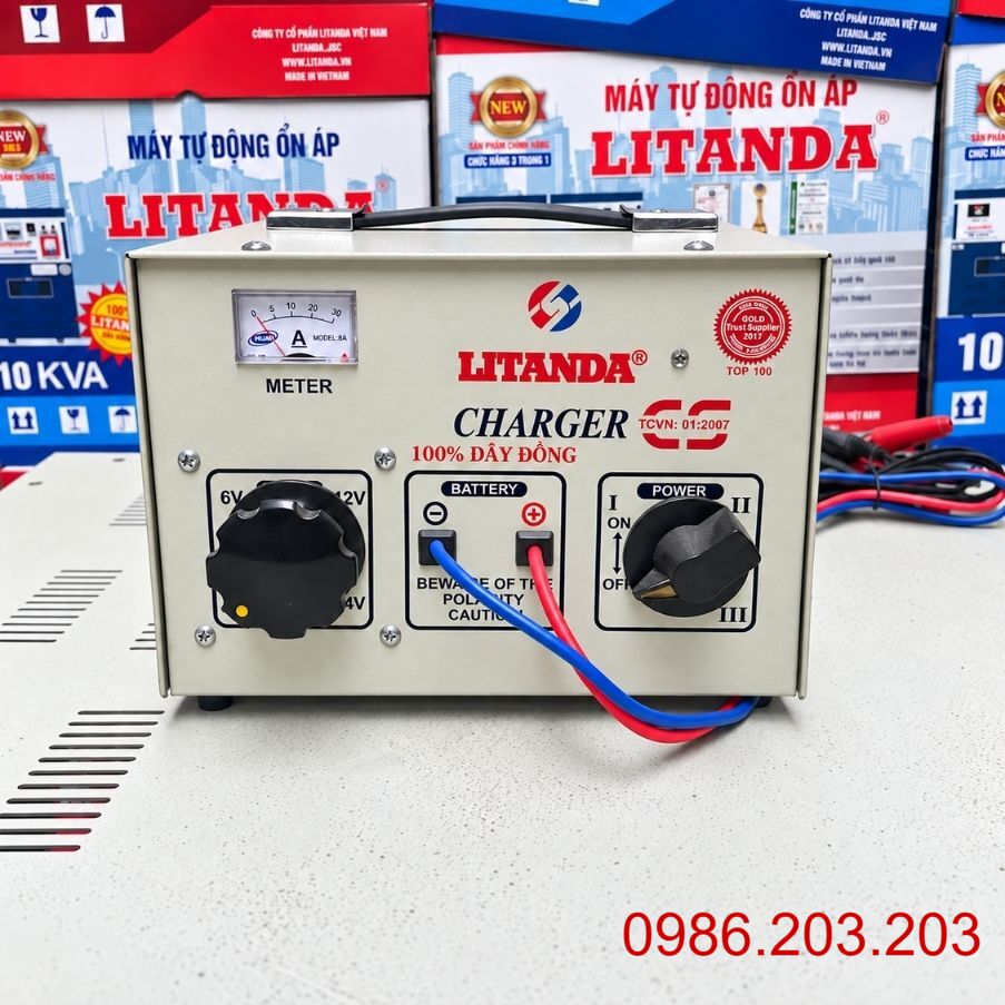 Máy sạc ắc quy 12V chuyên dùng nạp điện an toàn và nhanh chóng cho bình ắc quy ô tô, xe máy, cấp nguồn cho các thiết bị dân dụng và công nghiệp.