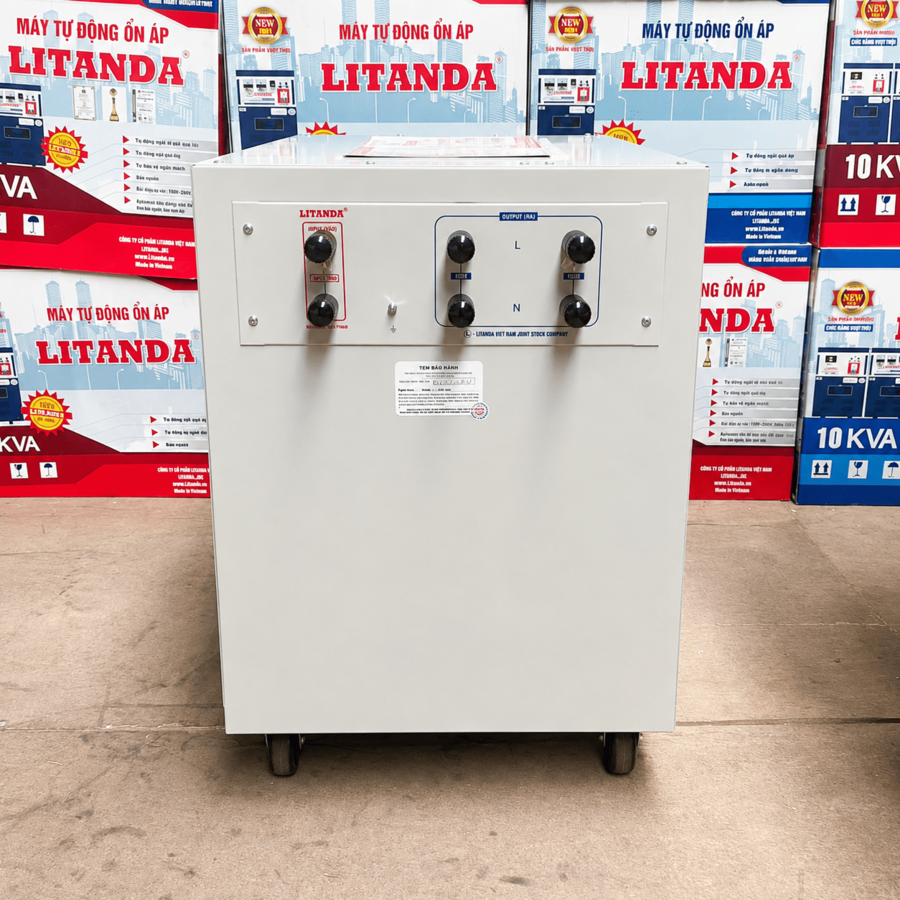 Ổn Áp 15KVA DRII-15000II DẢI 50V- 250V chuyên dùng cho khu vực điện yếu, cung cấp nguồn ra ổn định giúp bảo vệ an toàn cho toàn bộ thiết bị điện gia đình.
