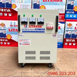 Cân bằng pha hay còn gọi cân bằng tải là quá trình đảm bảo rằng các pha trong hệ thống điện ba pha có cường độ dòng điện cũng như điện áp đồng đều.
