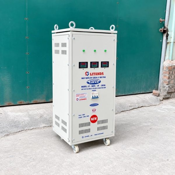 Biến áp cách ly 5kVA 3 pha chuyên dùng chống giật, lọc nhiễu và cung cấp nguồn điện an toàn, ổn định cho các thiết bị điện công nghiệp và dân dụng.
