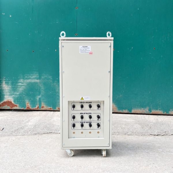 Biến áp cách ly 5kVA 3 pha chuyên dùng chống giật, lọc nhiễu và cung cấp nguồn điện an toàn, ổn định cho các thiết bị điện công nghiệp và dân dụng.