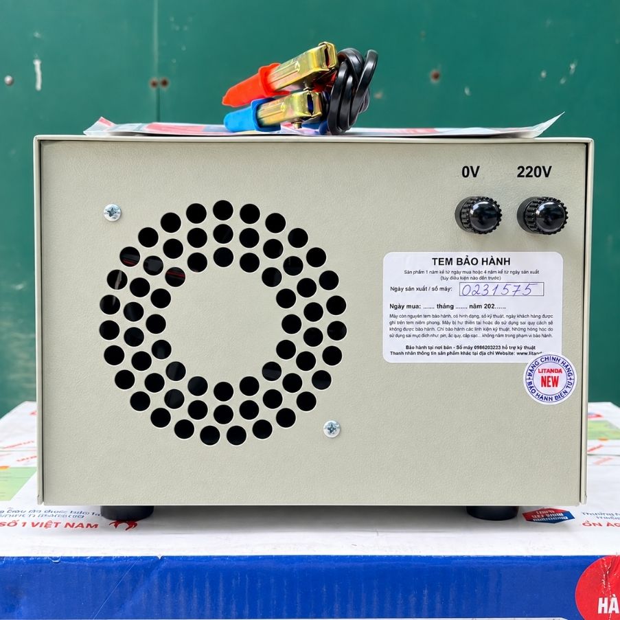 Máy nạp Ậc Quy BC-3630 với tính năng thông minh tự ngắt, hỗ trợ nhiều mức điện áp, mang lại giải pháp nạp điện an toàn và hiệu quả cho người sử dụng.