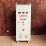 Ổn áp 3 pha 30KVA chuyên dùng cho hệ thống điện 3 pha, ổn định nguồn điện và bảo vệ an toàn cho các thiết bị công nghiệp quy mô lớn.