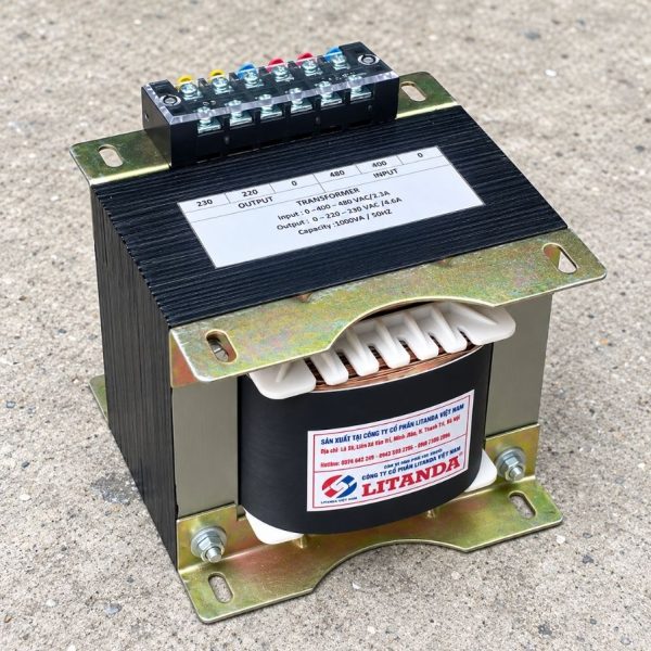 Biến áp trần 1000VA là thiết bị điện chuyên dụng giúp chuyển đổi nguồn điện từ 400V xuống 220V, phù hợp cho các hệ thống điện công nghiệp hoặc dân dụng…