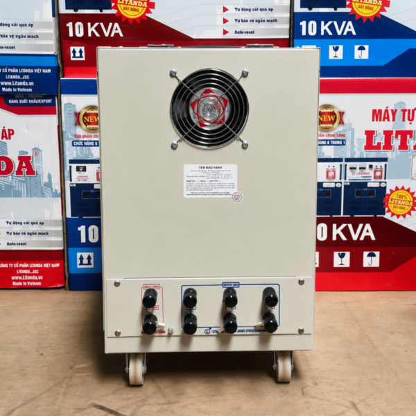 Ổn áp 1 pha 10KVA, chuyên dùng cho các khu vực điện lưới yếu và chập chờn để bảo vệ cho thiết bị điện trong gia đình.