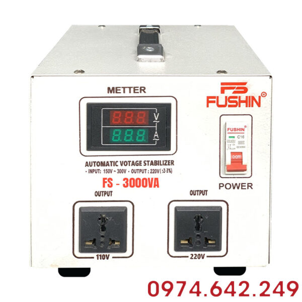 Ổn áp Fushin 1 pha 3KVA NLMT FS1.III-3K là thiết bị ổn định điện áp được thiết kế phù hợp cho các hộ gia đình, cửa hàng nhỏ và hệ thống điện có kết hợp nguồn năng lượng mặt trời. Với công suất 3KVA, máy đáp ứng tốt cho các thiết bị điện công suất vừa và nhỏ như tivi, tủ lạnh, máy tính, quạt, hệ thống chiếu sáng, camera và một số thiết bị văn phòng. Thiết bị giúp duy trì điện áp đầu ra ổn định, hạn chế tình trạng điện yếu, điện tăng cao hoặc chập chờn làm ảnh hưởng đến tuổi thọ đồ điện.