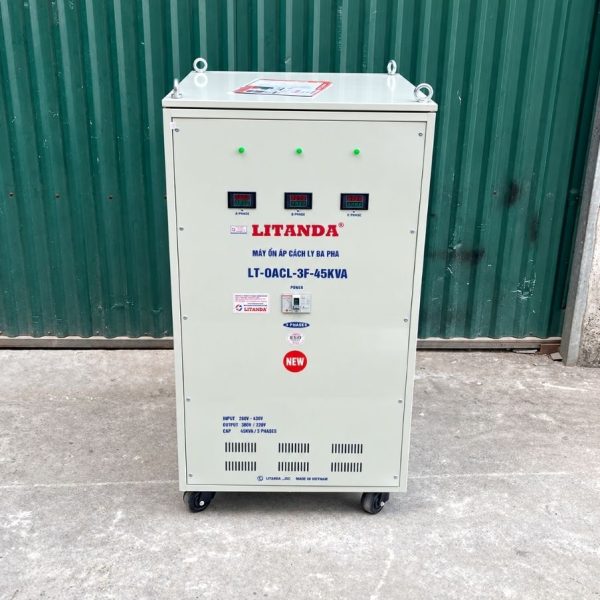 Ổn áp cách ly Litanda 3 pha 45KVA 260V-430V chuyên dùng ổn định điện áp, lọc nhiễu, chống giật và bảo vệ thiết bị điện công nghiệp nhạy cảm.
