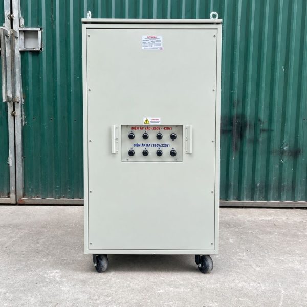 on-ap-cach-ly-litanda-3-pha-75kva-260v-430v-mat-sau Ổn áp cách ly Litanda 3 pha 75KVA 260V-430V chuyên dùng ổn định điện áp, lọc nhiễu, chống giật và bảo vệ thiết bị điện công nghiệp nhạy cảm.