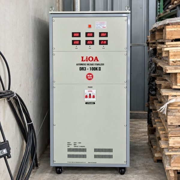 Ổn áp Lioa 3 Pha 100KVA DR3-100KII là thiết bị ổn định điện áp công suất lớn, được thiết kế chuyên biệt cho các hệ thống điện 3 pha trong nhà máy…