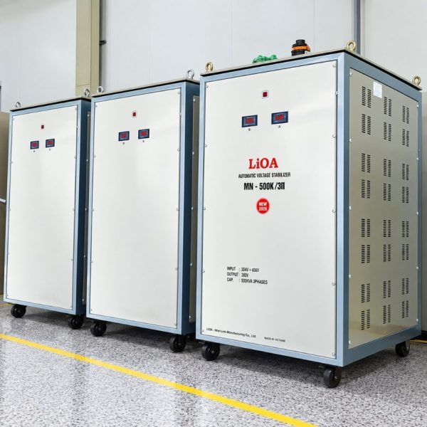 Ổn áp Lioa 3 Pha 500KVA NM-500KII là dòng ổn áp công suất lớn, chuyên dùng trong các nhà máy, khu công nghiệp, trung tâm dữ liệu, tòa nhà cao tầng và…