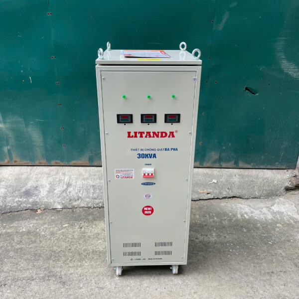 thiet-bi-chong-giat-3-pha-30kva-1 Thiết bị chống giật 3 pha 30KVA là giải pháp bảo vệ điện tiên tiến, được thiết kế để ngăn ngừa nguy cơ điện giật, chạm chập và hư hỏng thiết bị do sét…