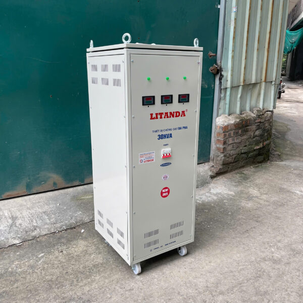 thiet-bi-chong-giat-3-pha-30kva-2 Thiết bị chống giật 3 pha 30KVA là giải pháp bảo vệ điện tiên tiến, được thiết kế để ngăn ngừa nguy cơ điện giật, chạm chập và hư hỏng thiết bị do sét…