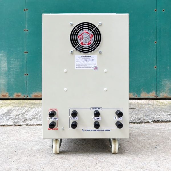 Ổn áp điện tử 7.5KVA dải điện áp vào 150V–250V, điện áp ra 220V (1 pha, dây quấn đồng 100%) là thiết bị tự động điều chỉnh và ổn định điện áp, giúp duy…