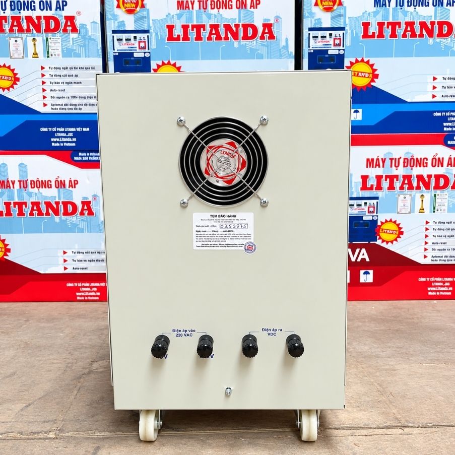 Sạc tăng giảm 150A đa điện áp là thiết bị chuyên dụng dùng để sạc ắc quy, pin điện hoặc hệ thống năng lượng có yêu cầu dòng lớn.