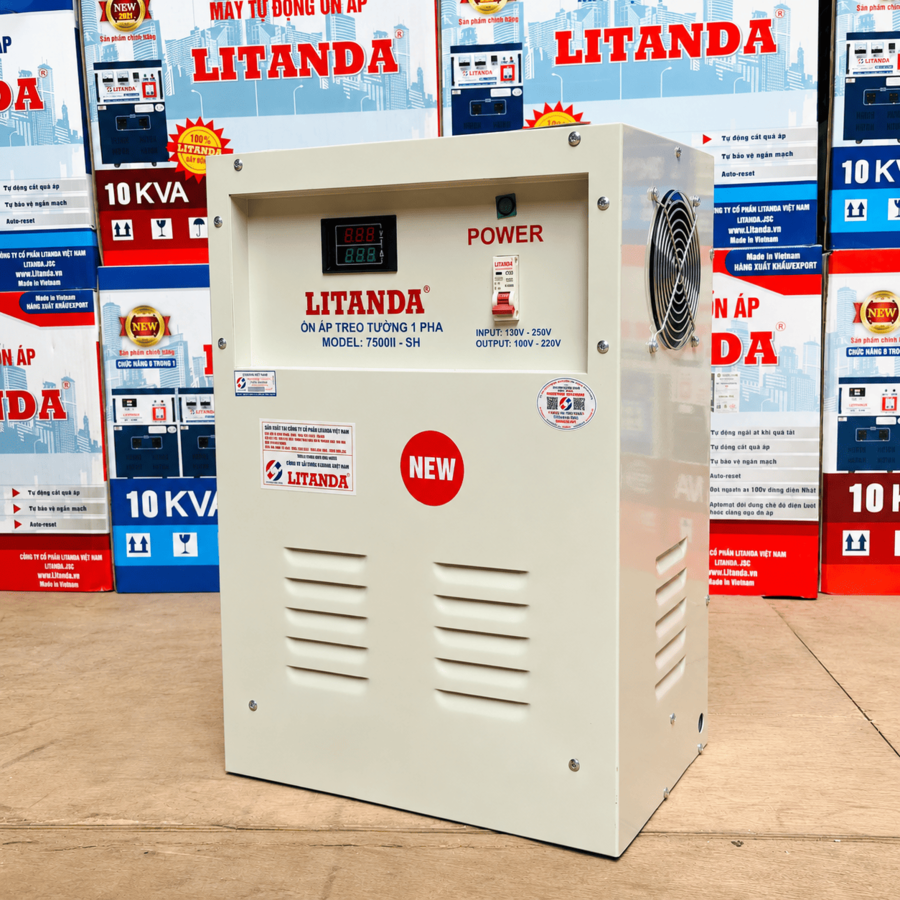 Ổn Áp Treo Tường 7.5KVA 1 Pha chuyên dùng cho các hộ gia đình có không gian lắp đặt nhỏ gọn, giúp ổn định nguồn điện và bảo vệ an toàn cho các thiết bị