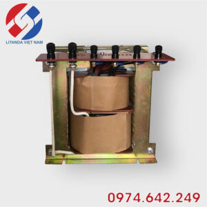 Biến áp UV 11kVA 220V/380V dây đồng giúp cấp nguồn ổn định, an toàn cho hệ thống đèn UV công nghiệp.