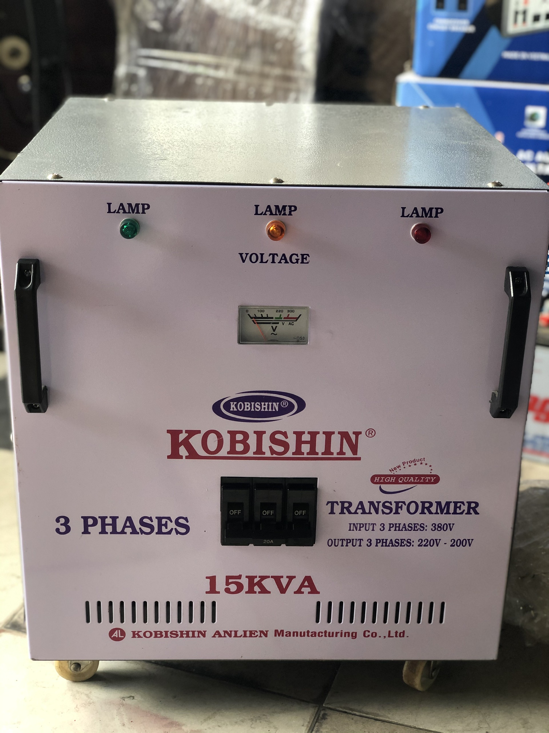 Biến áp Kobishin 3 pha là giải pháp chuyển đổi điện áp an toàn, ổn định cho nhà xưởng và hệ thống công nghiệp.