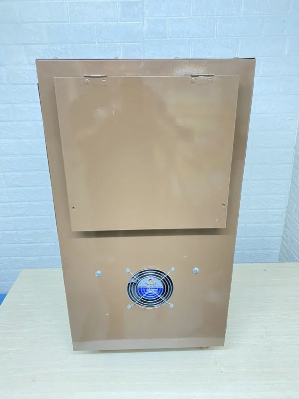 Ổn áp Hanshin 10KVA 3 pha dải điện áp 260V–430V là giải pháp ổn định nguồn điện hiệu quả cho hệ thống điện công nghiệp.