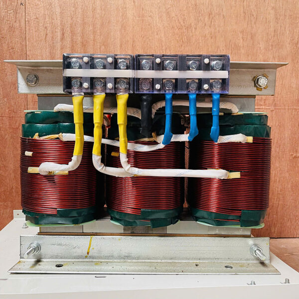 bien-ap-cach-ly-tran-30kva-3-pha-2 bien ap cach ly tran 30kva 3 pha 2