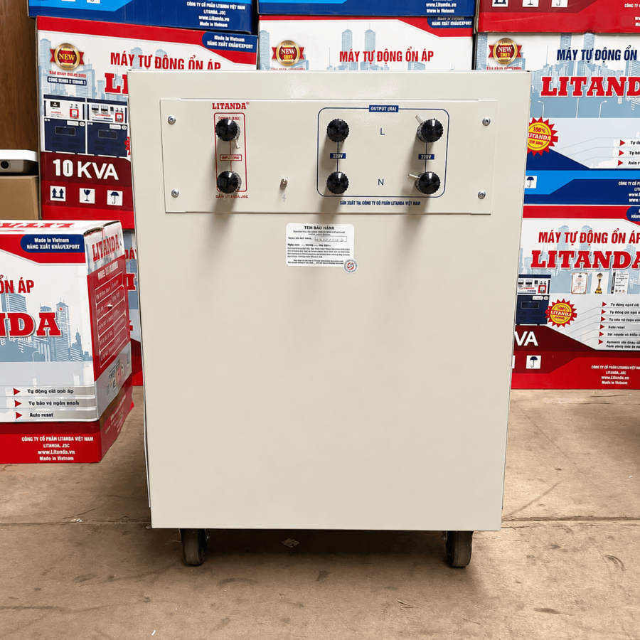 Ổn áp Litanda 60KVA 1 pha dải 150V chuyên dùng cho khu vực có lưới điện tương đối ổn định, giúp bảo vệ an toàn nguồn điện công suất lớn.