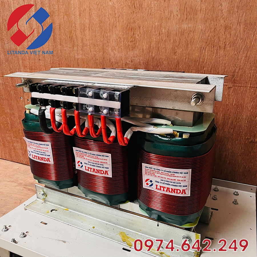 Biến áp trần 30KVA 3 pha là danh mục tổng hợp các dòng biến áp trần công suất 30KVA