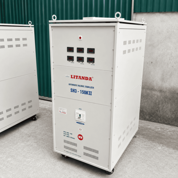 on-ap-150kva-3-pha-dai-260v Ổn Áp 150KVA 3 Pha Dải 260V chuyên dùng cho lưới điện yếu, giúp ổn định nguồn điện liên tục và bảo vệ an toàn cho thiết bị công suất cao.