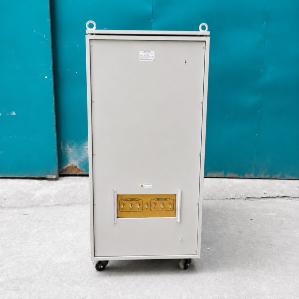 Ổn áp 250KVA 3 pha dải 260V dùng cho lưới điện yếu, giúp ổn định nguồn điện liên tục và bảo vệ an toàn cho hệ thống thiết bị công nghiệp công suất lớn.