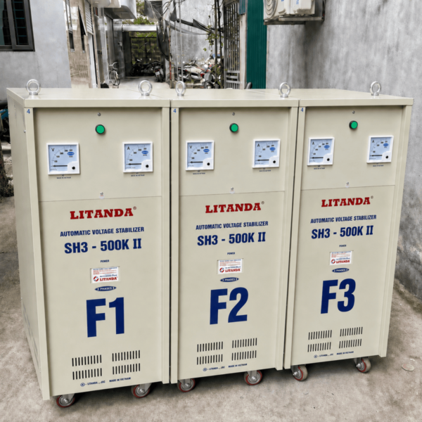 Ổn áp 500KVA 3 pha dải 260V dùng cho lưới điện yếu, giúp ổn định nguồn điện liên tục và bảo vệ an toàn cho hệ thống thiết bị công nghiệp công suất rất lớn.