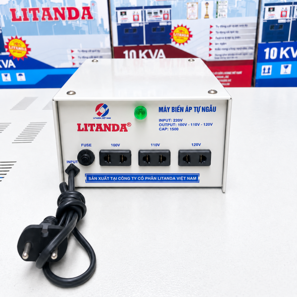 Biến áp tự ngẫu Litanda 1 pha 1500VA DN015 chuyên dùng đổi nguồn điện, cung cấp nguồn điện chuẩn cho các thiết bị điện dân dụng nhập khẩu.