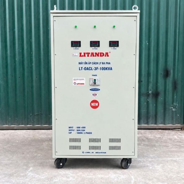 Ổn áp cách ly 3 pha 100KVA 160V-430V chuyên dùng ổn định điện áp dải rộng, lọc nhiễu, chống giật và bảo vệ thiết bị điện công nghiệp nhạy cảm.