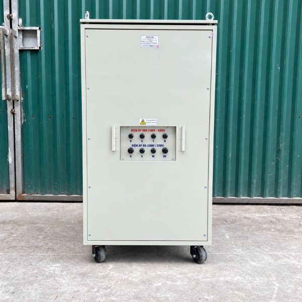 Ổn áp cách ly 45KVA 3 pha 160V-430V chuyên dùng ổn định điện áp dải rộng, lọc nhiễu, chống giật và bảo vệ thiết bị điện công nghiệp nhạy cảm.