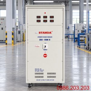 Ổn áp Standa 3 pha 100KVA SH3-100KII giúp cân bằng nguồn 380V, bảo vệ thiết bị điện công nghiệp, chống sốc áp, quá tải và nâng cao tuổi thọ máy móc