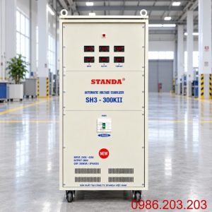 Ổn áp Standa 3 pha 300KVA SH3-300KII giúp cân bằng nguồn 380V, bảo vệ thiết bị điện công nghiệp, chống sốc áp, quá tải và nâng cao tuổi thọ máy móc