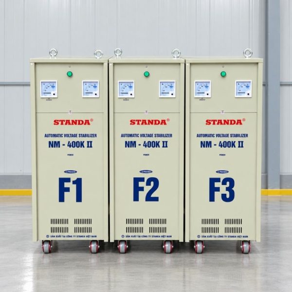 on-ap-standa-3-pha-400kva-nm-400k-3ii Ổn áp Standa 3 pha 400KVA NM-400K/3II giúp cân bằng nguồn 380V, bảo vệ thiết bị điện công nghiệp, chống sốc áp, quá tải và nâng cao tuổi thọ máy móc